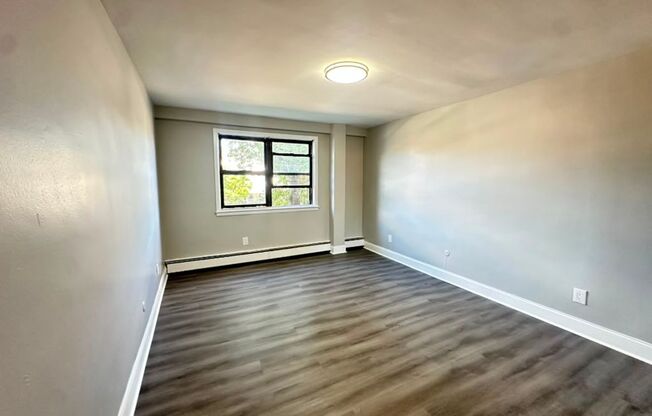 1 bed, 1 bath, 750 sqft, $1,850, Unit Apt 1B