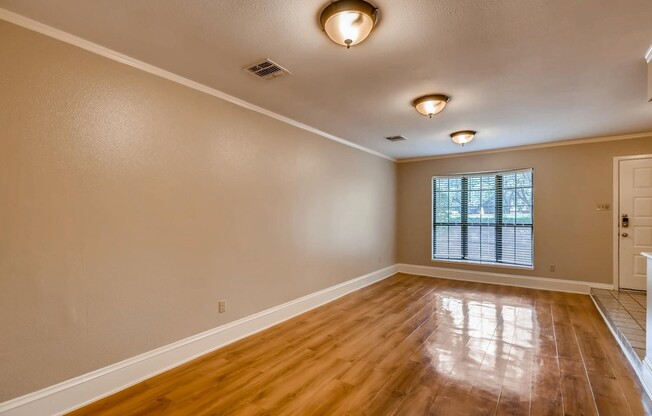 Spacious floor plan in established neighborhood.