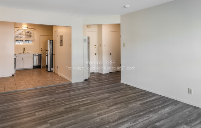 131 RUSSIA AVE
