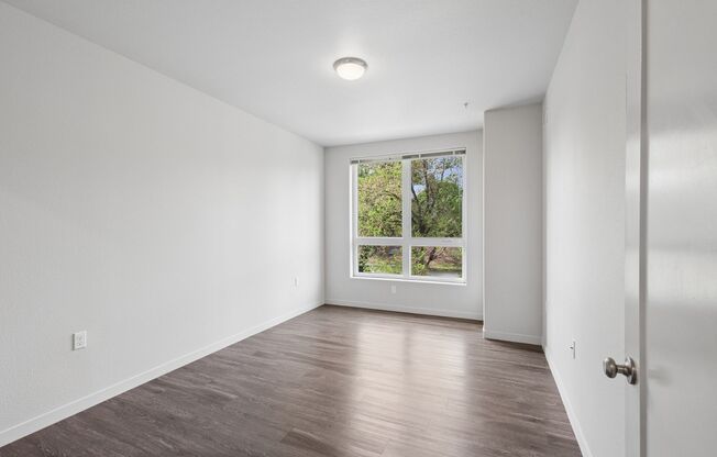 3 beds, 2 baths, 1,312 sqft, $1,975, Unit 207