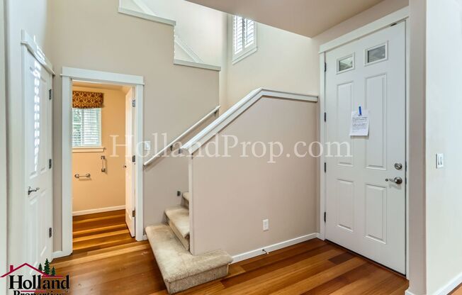 Modern 3-Bedroom Home in Hillsboro with Desirable Amenities