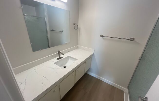 2 beds, 2 baths, 1,060 sqft, $2,695, Unit 3520 - 206