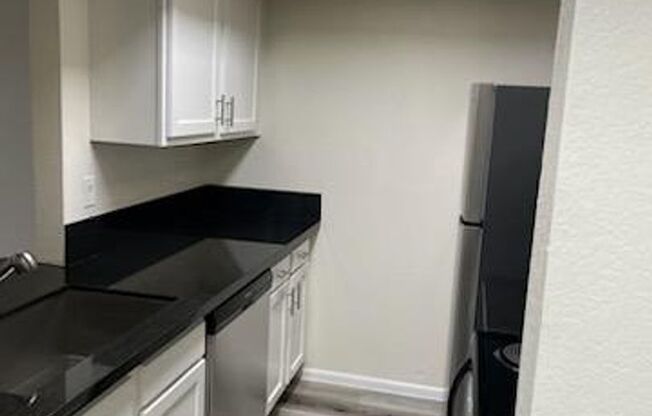 2 beds, 1 bath, 707 sqft, $1,159, Unit 8229
