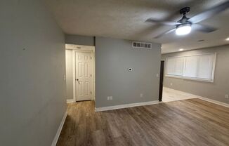 2 beds, 1 bath, 900 sqft, $1,400, Unit #1203