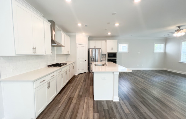 Like new 4BR house in Tryon, Wake Forest