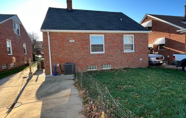 3 beds, 1 bath, $1,750