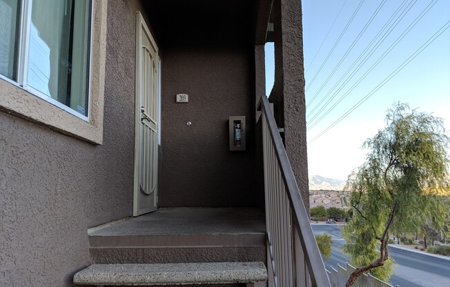 3504 DESERT CLIFF ST #203
