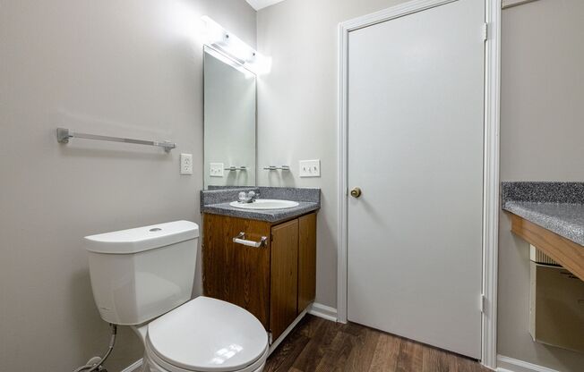 1 bed, 1.5 baths, 700 sqft, $1,200, Unit 1538-L