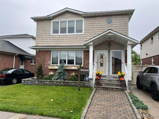 157 24 16 AVE