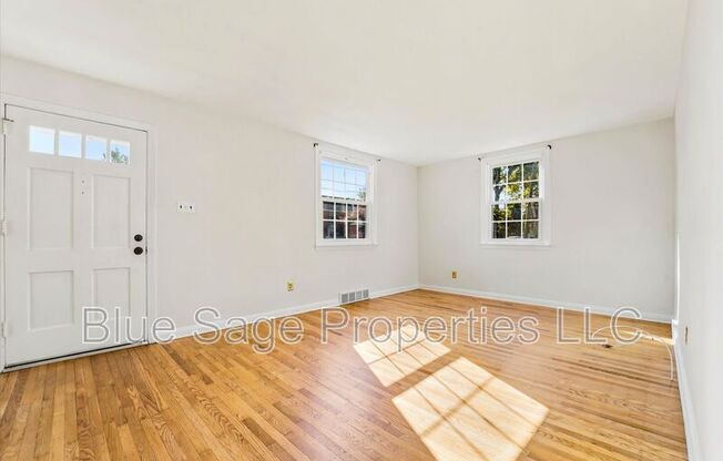 248 E TURNBULL AVE