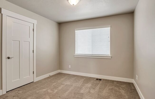 3 beds, 2.5 baths, $2,200