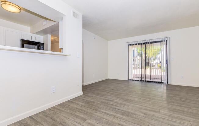 Home - Mission Creek Apartment Homes - Tucson, AZ