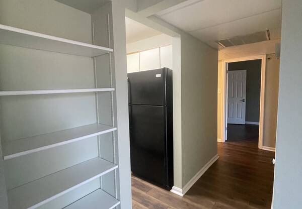 2 BANYAN WOOD CT