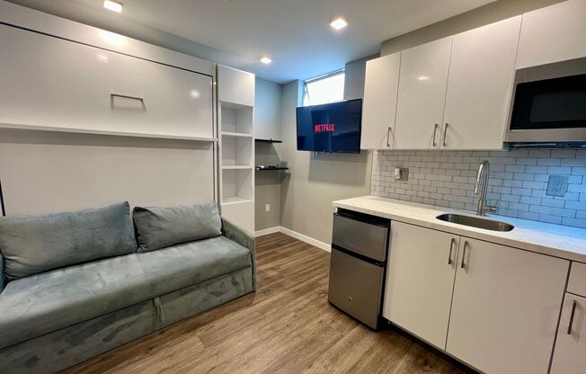 Studio, 1 bath, 194 sqft, $1,625, Unit 435-412