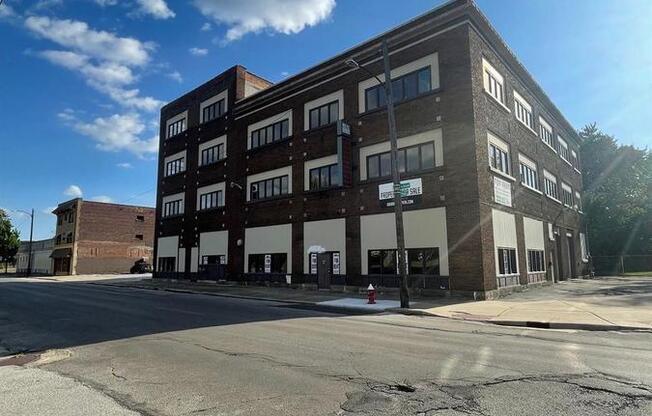 2119 Ashland Ave. Ste.