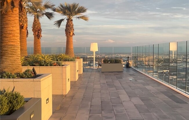 Studio, 1 bath, 476 sqft, $2,450