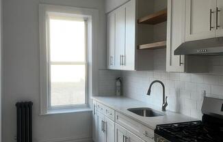 157 E 32 ST