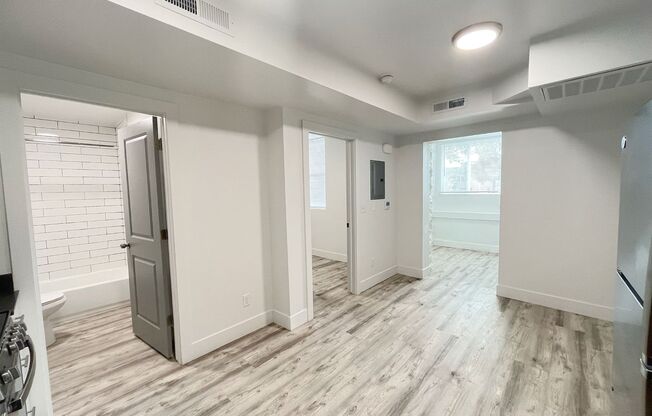 1 bed, 1 bath, 320 sqft, $1,355, Unit 1A