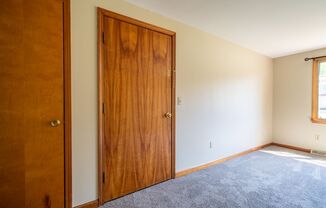 2 beds, 1 bath, $995