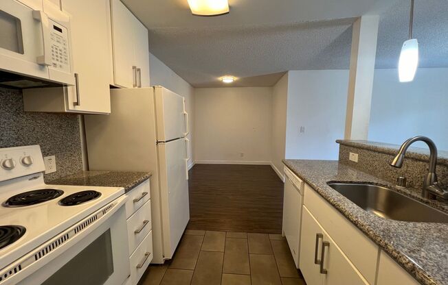 1 bed, 1 bath, 550 sqft, $2,495, Unit 206