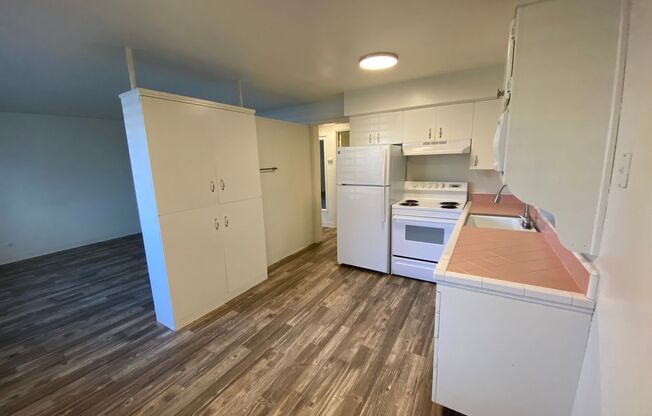 1 bed, 1 bath, 620 sqft, $1,250, Unit 08