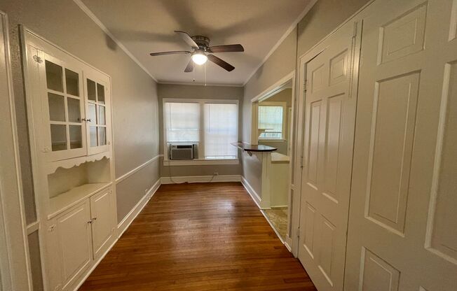 Charming Down Stairs Apartment In South Highland