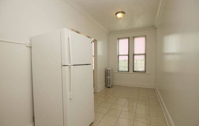 2704 Sawyer