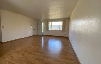 2 beds, 1 bath, 832 sqft, $1,495, Unit 1595-03