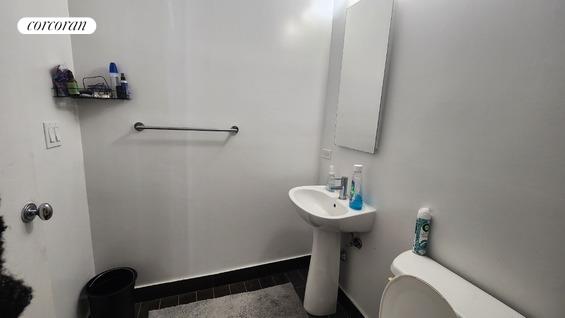 Studio, 1 bath, $3,000, Unit 1014