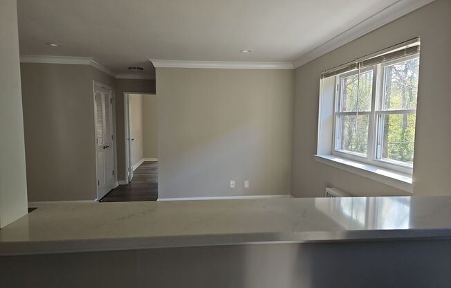 1 bed, 1 bath, 700 sqft, $2,200, Unit B-01