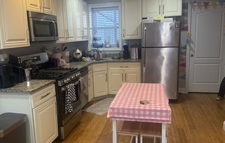 6 BALDWIN PL