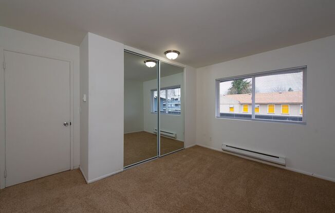 1 bed, 1 bath, 700 sqft, $1,395, Unit Unit 323