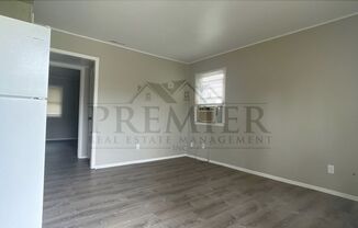 2 beds, 1 bath, $990, Unit MBB-1