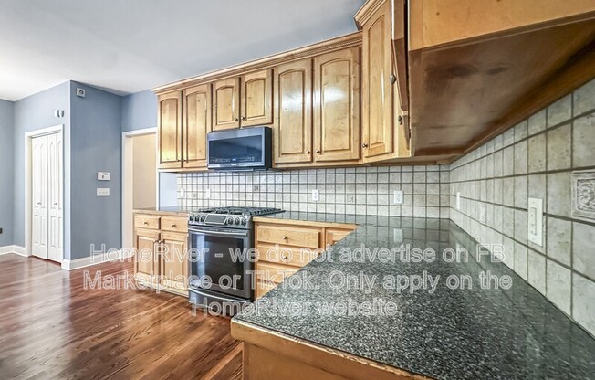 4800 SMOKESTONE DR