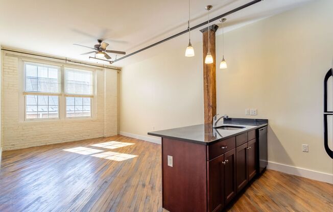 2 beds, 2 baths, 731 sqft, $1,045, Unit BD204