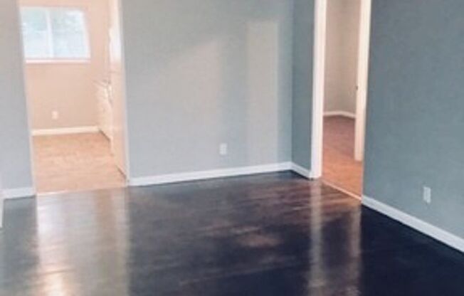 2 beds, 1 bath, 750 sqft, $1,195, Unit B05 1038 18