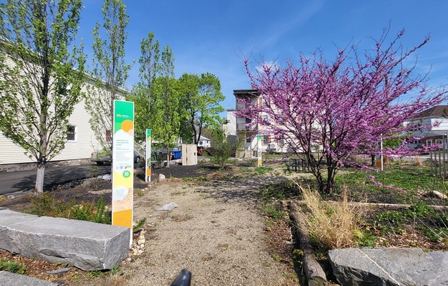 218 MECHANIC ST