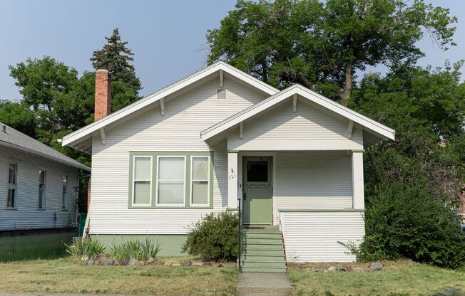 121 N TRACY