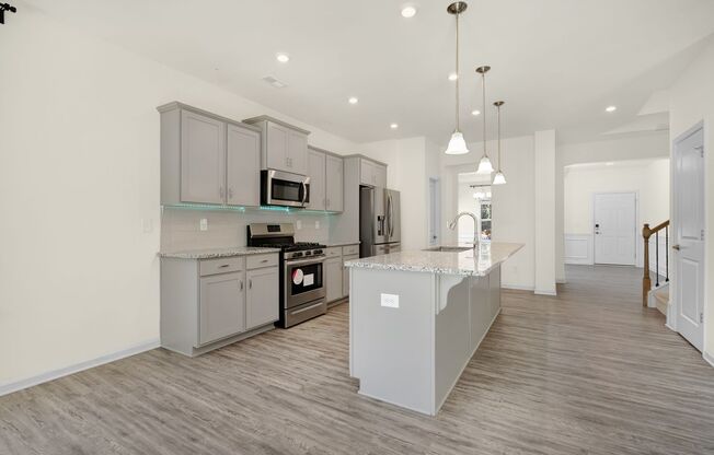 Stunning 4BR/4BA Huntersville Home with Modern Kitchen & 2-Car Garage!