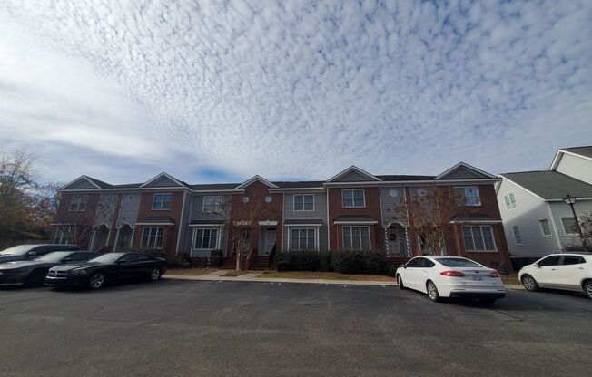 4890 Independence Dr, Unit 5 ~ S&W Townhouse