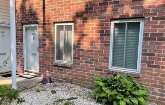 5 LARAMIE CT