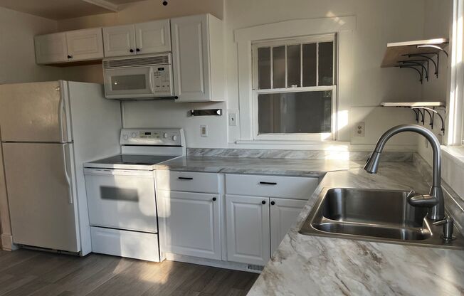 1 bed, 1 bath, $1,795