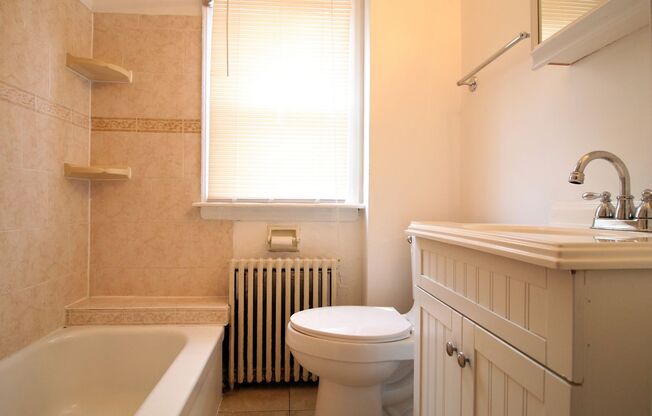 1 bed, 1 bath, $1,420, Unit #C305