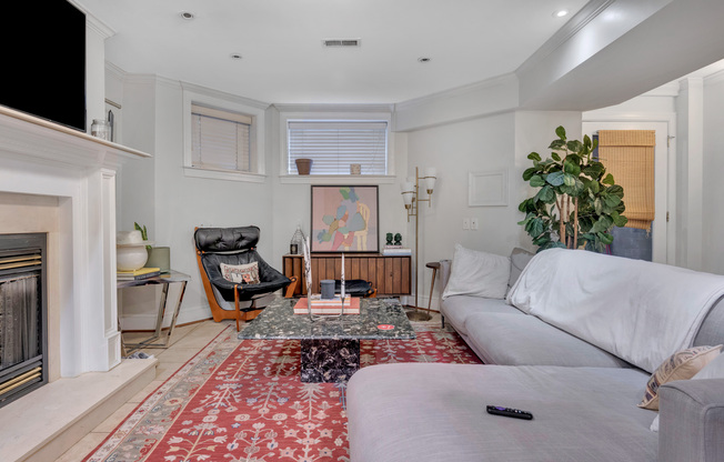 1114 RHODE IS AVE NW