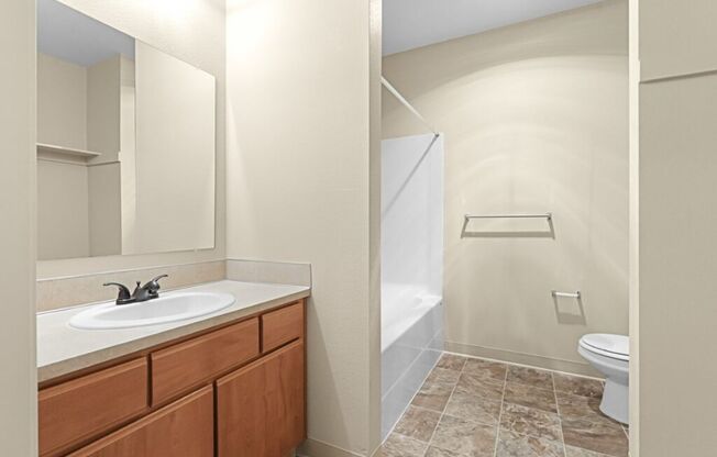 1 bed, 1 bath, 725 sqft, $1,245, Unit 1684-202