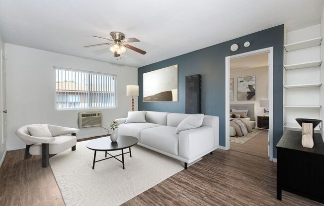 Lakeside Upstairs First Month FREE 1 Bd / 1 ba w/ In Unit  Laundry, Parking, + Water/Trash Included