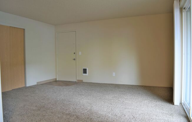 2 beds, 1 bath, 785 sqft, $1,295, Unit FQ 319