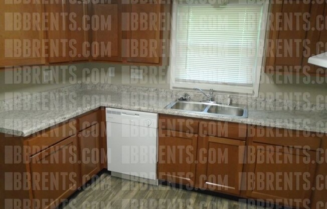 3 beds, 1 bath, $1,175