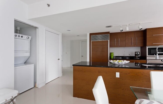 2 beds, 2 baths, $5,000