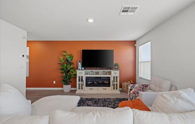 Newer Build 4-Bedroom Home with Chef’s Kitchen & Entertainer’s Backyard